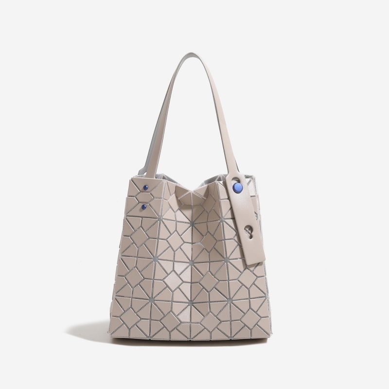Bolso Tote Geométrico de Diama - Women Bags 2026 Trends reseña y precio